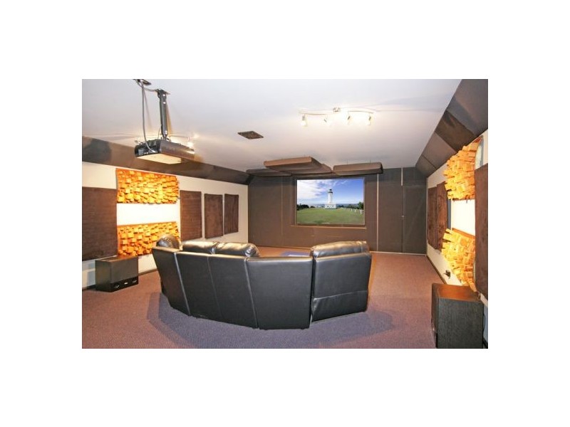 24 Soldiers Point Drive, Norah Head NSW 2263