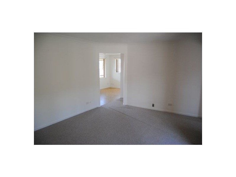 2/9 Roundtree Street, Lake Haven NSW 2263