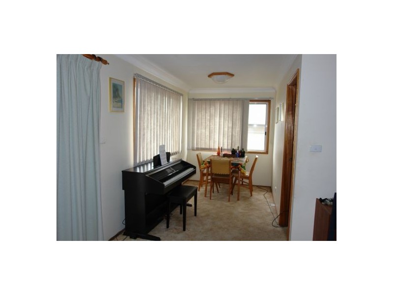 24 Platypus Road, Berkeley Vale NSW 2261