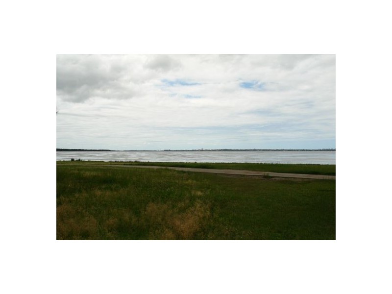 24 Platypus Road, Berkeley Vale NSW 2261