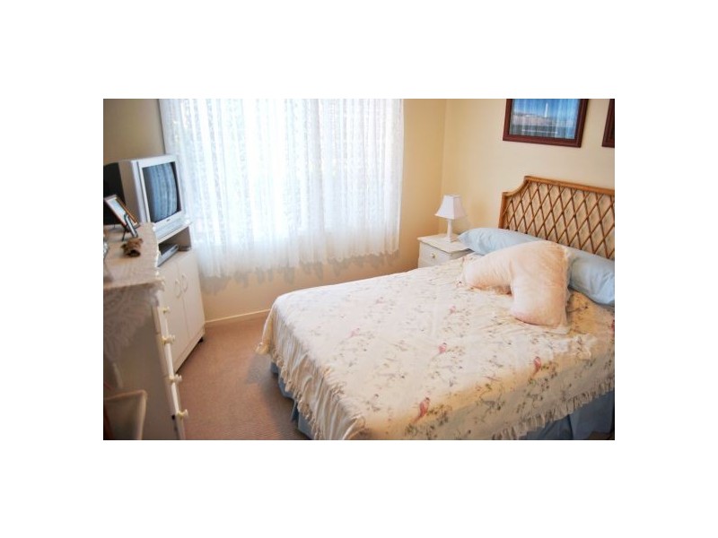 11/2-10 Ruby Street, Gorokan NSW 2263