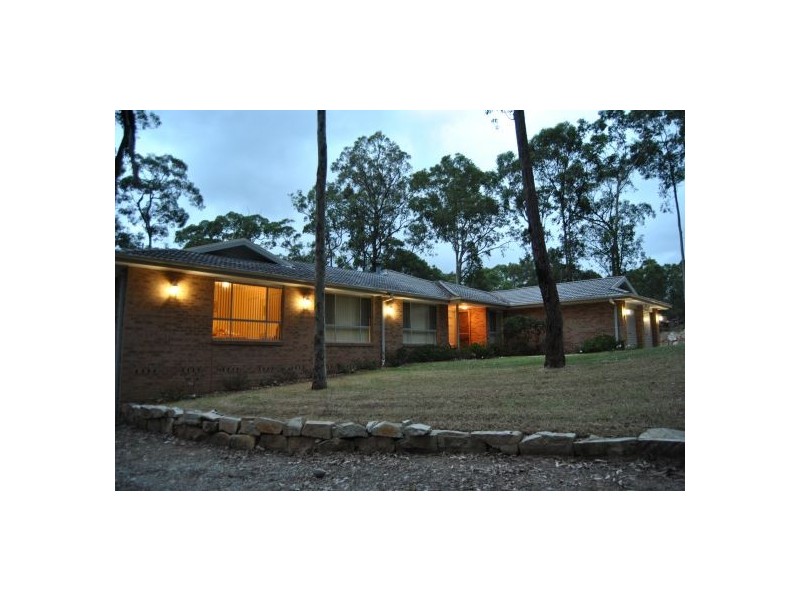 2 Marion Place, Jilliby NSW 2259