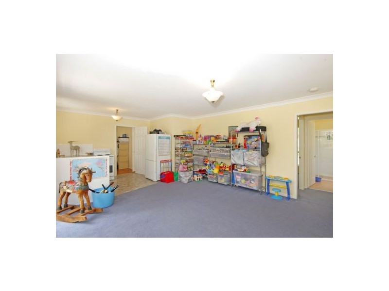 2 Marion Place, Jilliby NSW 2259