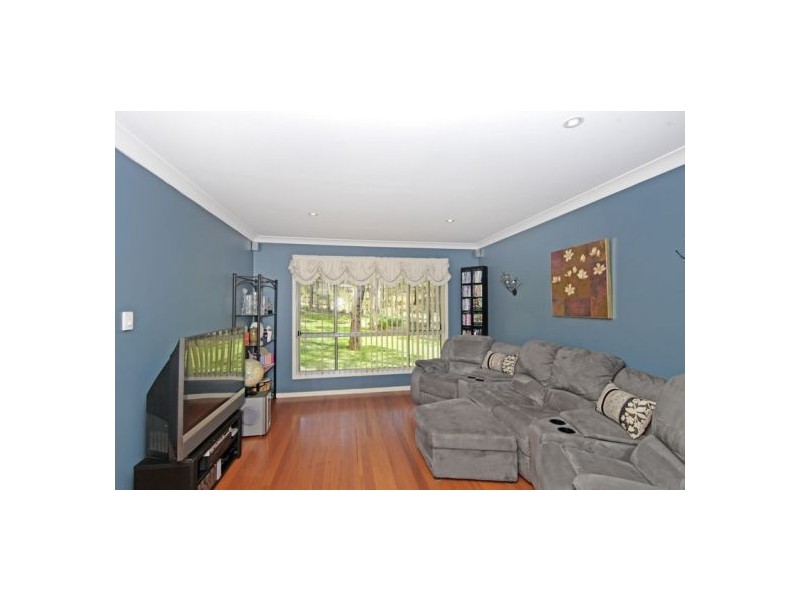 2 Marion Place, Jilliby NSW 2259