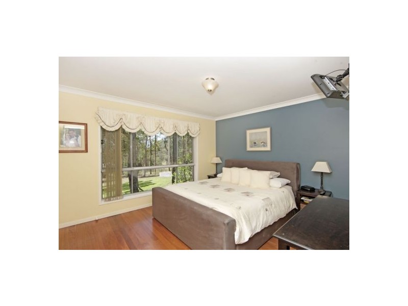 2 Marion Place, Jilliby NSW 2259