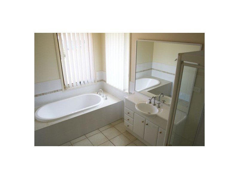 54 Bayberry Avenue, Woongarrah NSW 2259