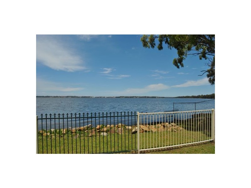 41 Malvina Parade, Lake Haven NSW 2263