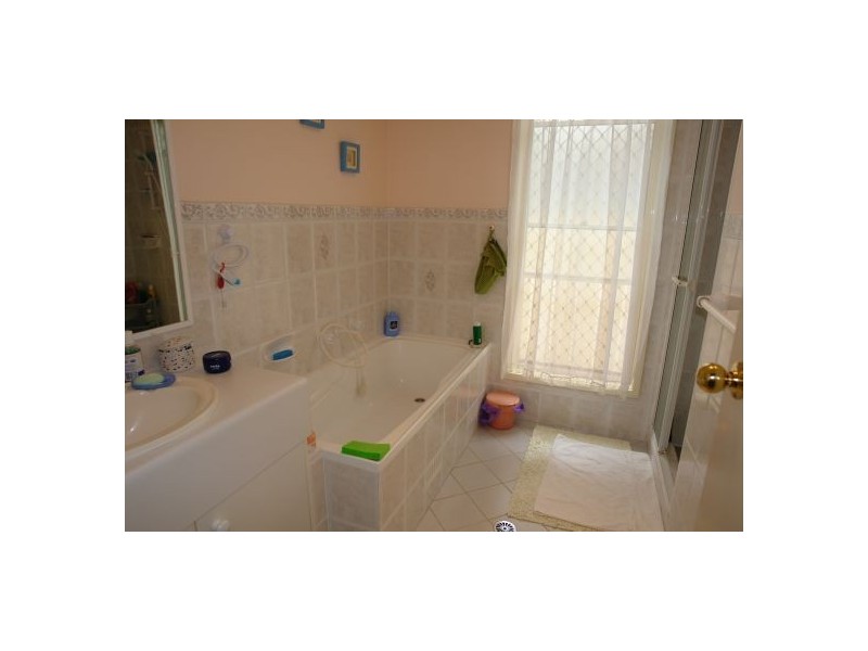 12  Nicole Close, Watanobbi NSW 2259