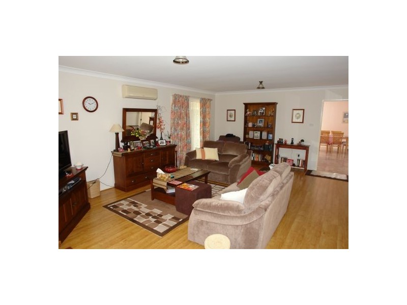 12  Nicole Close, Watanobbi NSW 2259