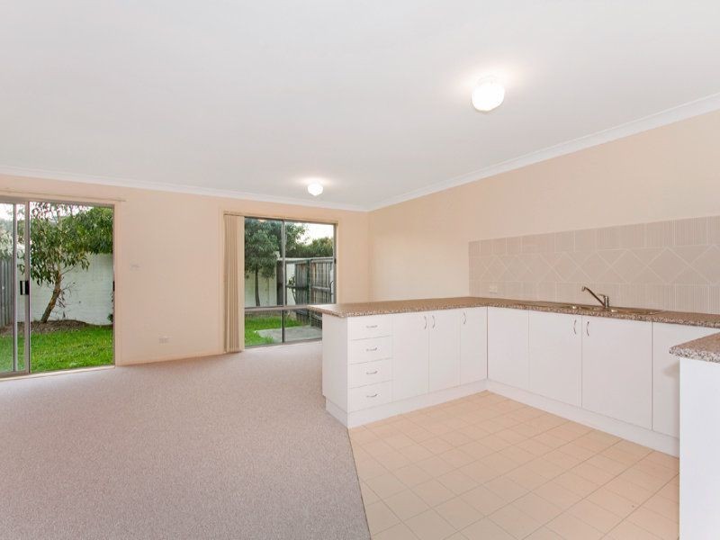 2/27 Aurora Place, Bateau Bay NSW 2261