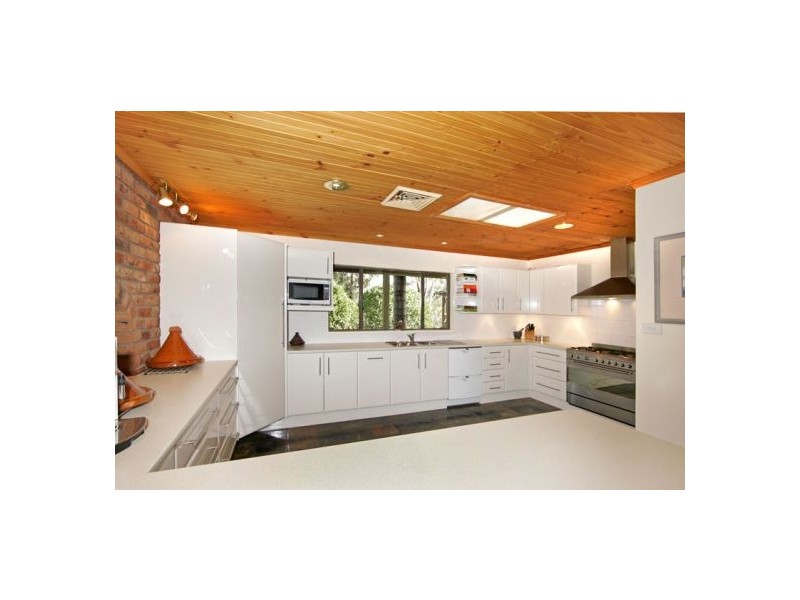 9 Yarramalong Road, Wyong Creek NSW 2259