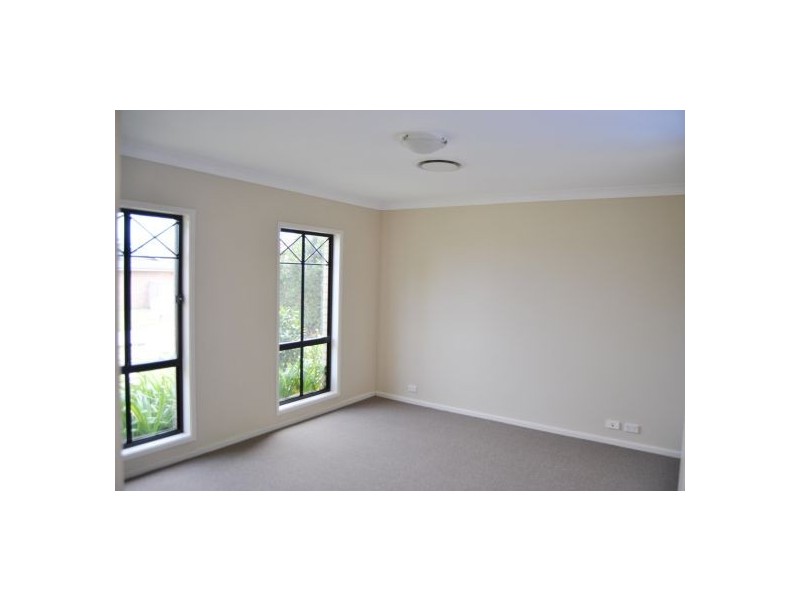 8 Rivergum Grove, Hamlyn Terrace NSW 2259