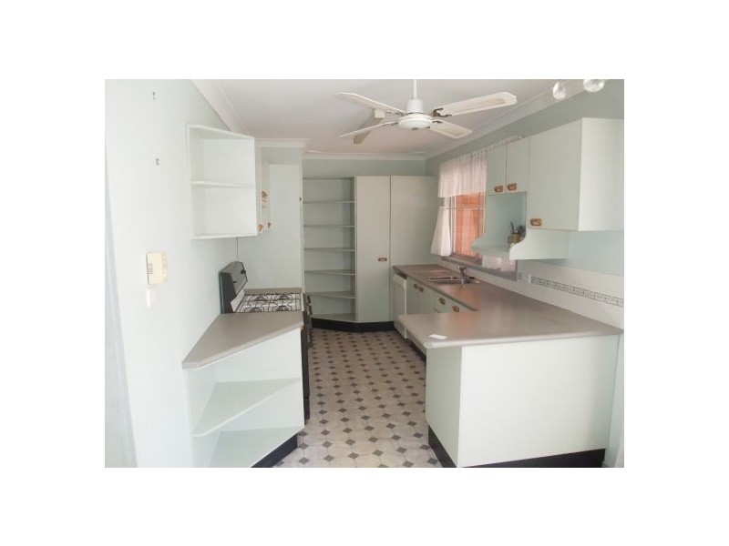 28 Maxwell Avenue, Gorokan NSW 2263