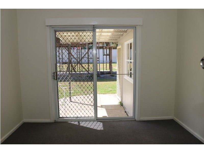 23 Phyllis Ave, Kanwal NSW 2259