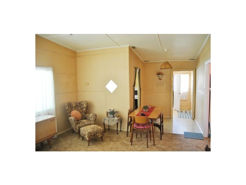 144 Wallarah Road, Gorokan NSW 2263