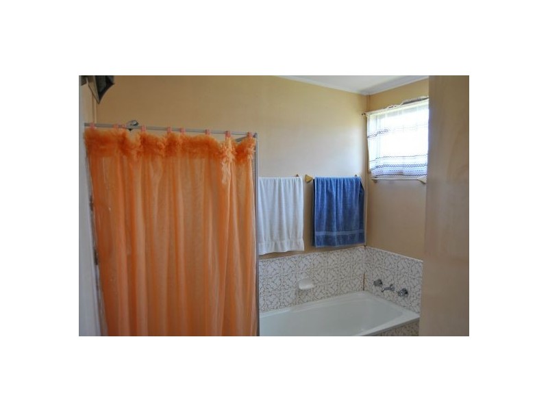 144 Wallarah Road, Gorokan NSW 2263