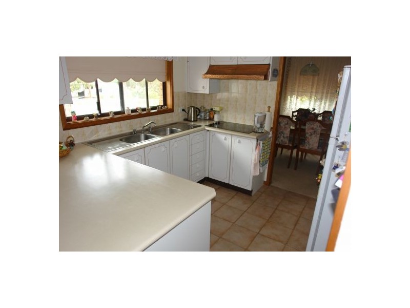 80  Malvina Parade, Lake Haven NSW 2263