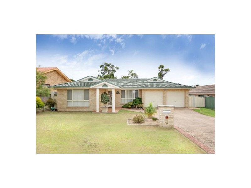 4 Holly Close, Lake Haven NSW 2263