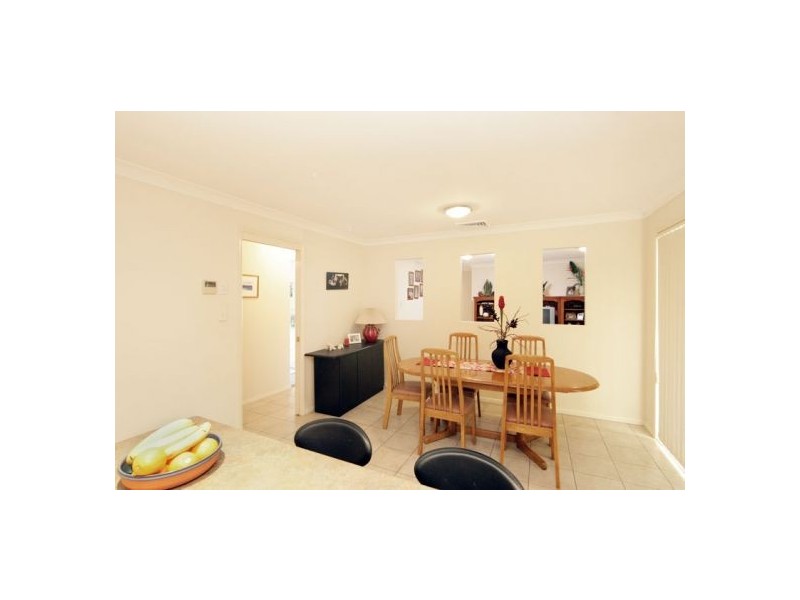 4 Holly Close, Lake Haven NSW 2263