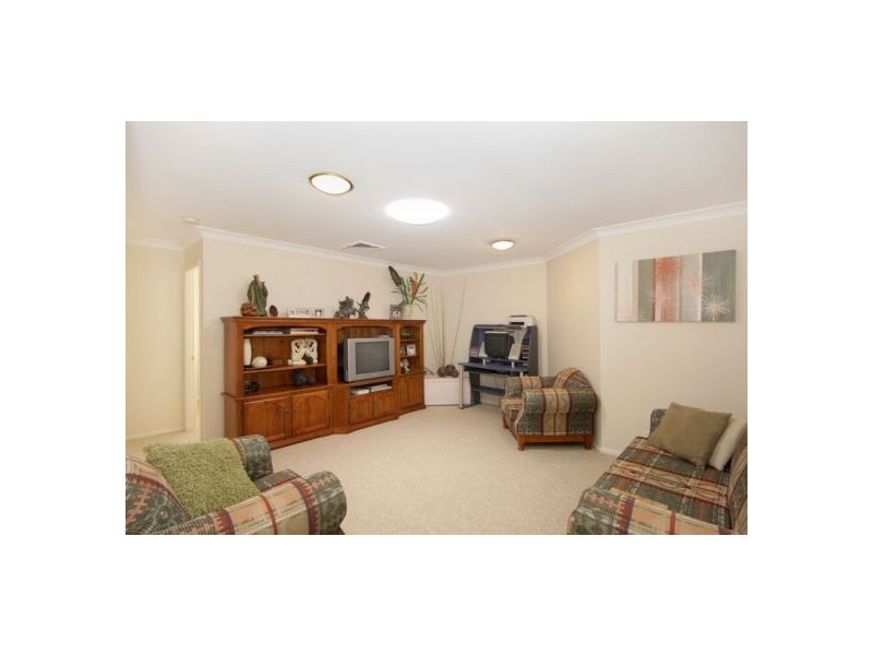 4 Holly Close, Lake Haven NSW 2263