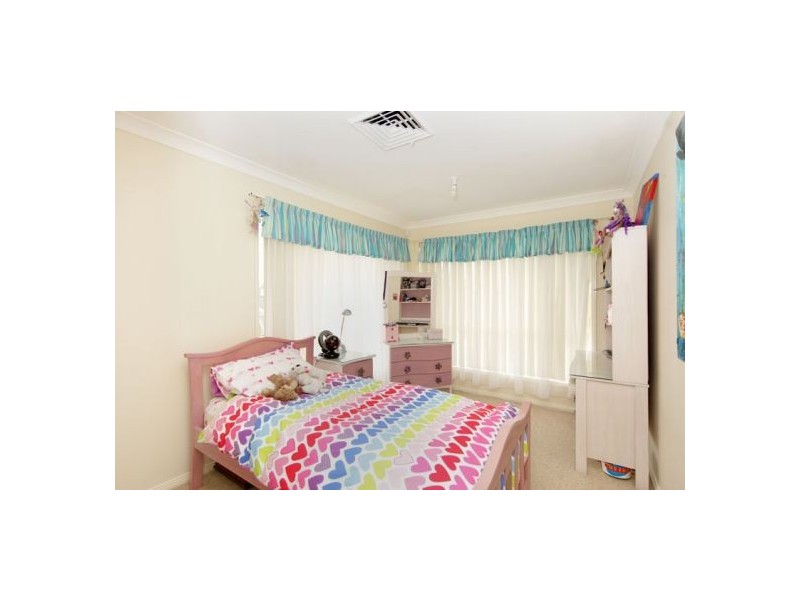 4 Holly Close, Lake Haven NSW 2263