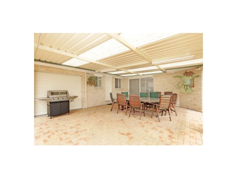 4 Holly Close, Lake Haven NSW 2263