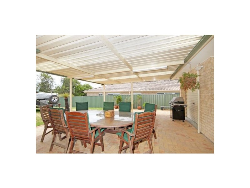 4 Holly Close, Lake Haven NSW 2263