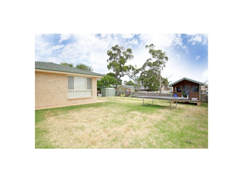 4 Holly Close, Lake Haven NSW 2263