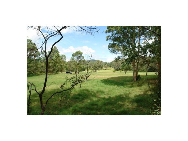 83  Phil  Tunks  Lane, Lemon Tree NSW 2259