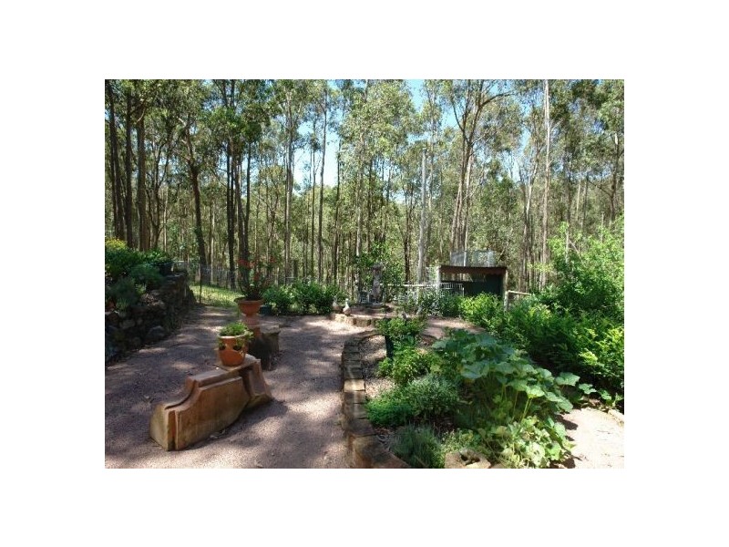 1 Little Cobbs Lane, Mardi NSW 2259