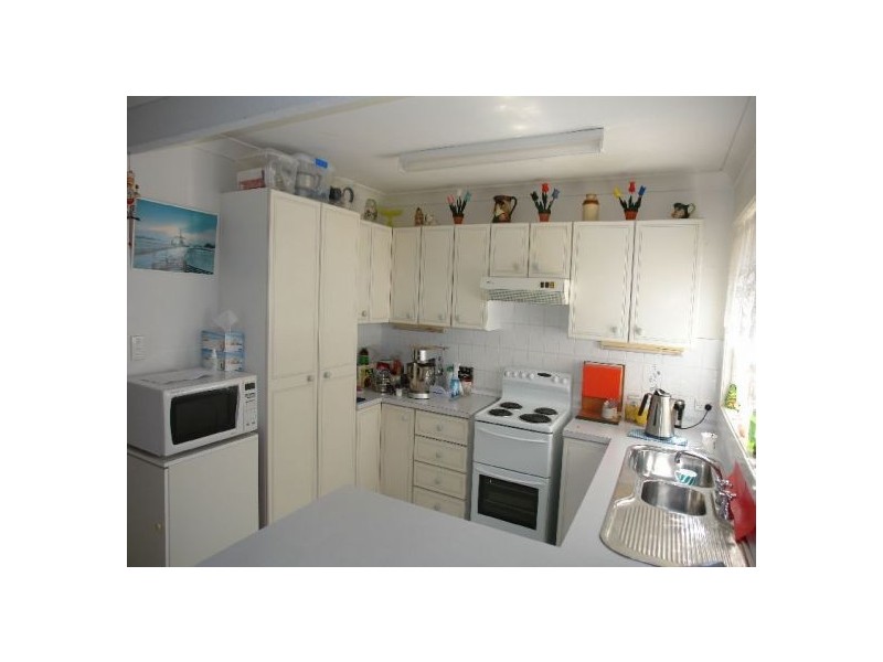 1 Little Cobbs Lane, Mardi NSW 2259