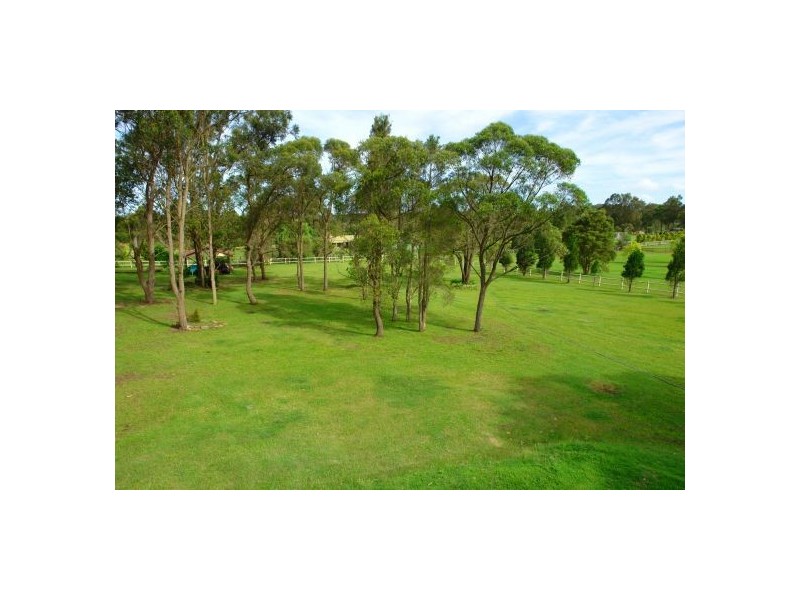 5 Burlington Avenue, Jilliby NSW 2259