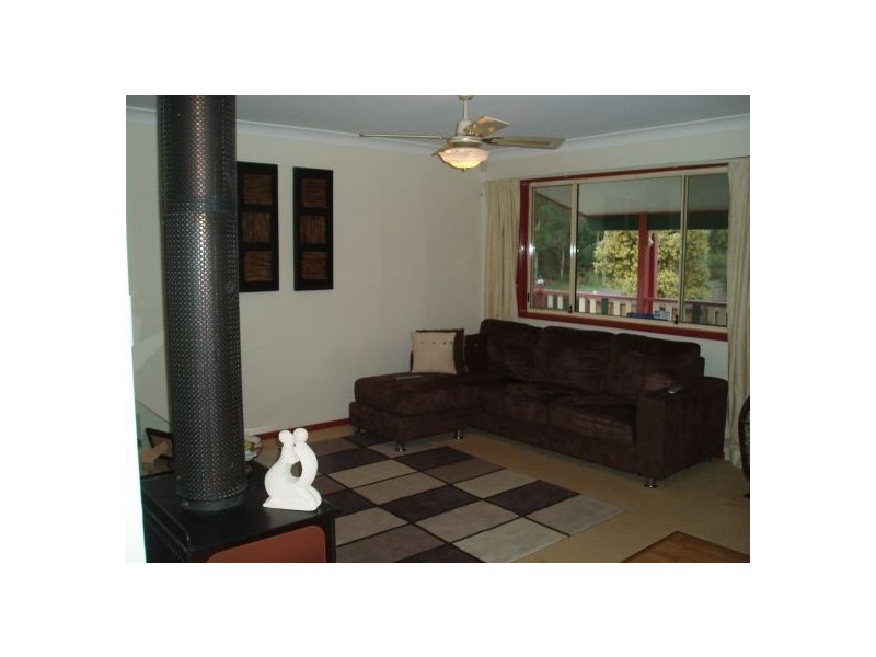 39 Warner Avenue, Tuggerawong NSW 2259