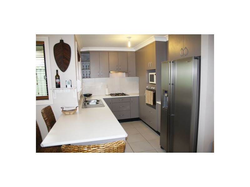 5a Nichols Avenue, Gorokan NSW 2263