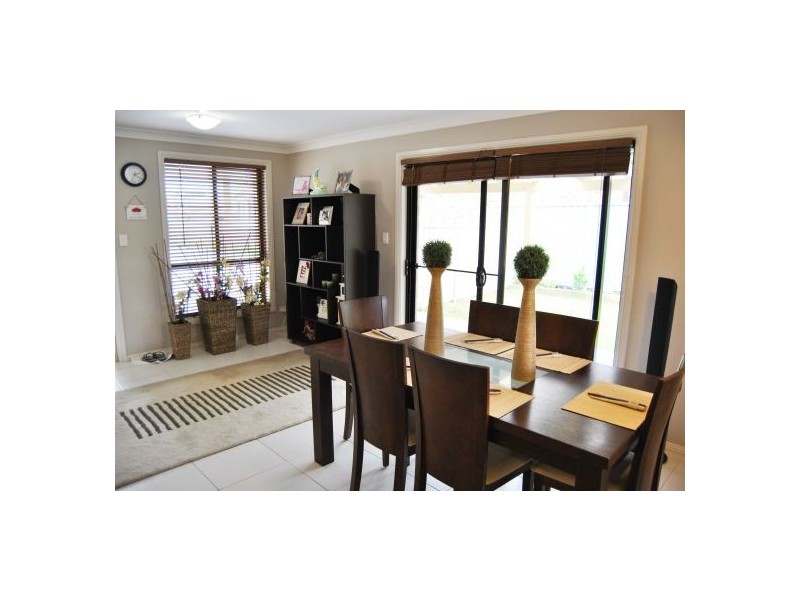 5a Nichols Avenue, Gorokan NSW 2263