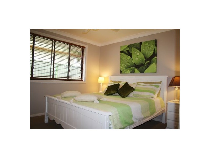 5a Nichols Avenue, Gorokan NSW 2263