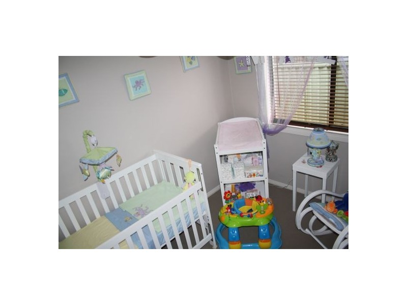 5a Nichols Avenue, Gorokan NSW 2263