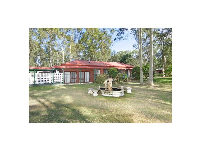 3  Holloway Drive, Jilliby NSW 2259