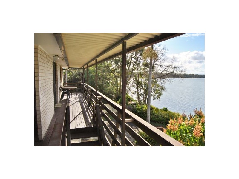 14 Main Road, Toukley NSW 2263