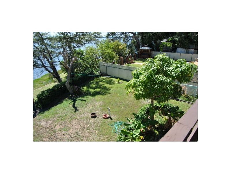 14 Main Road, Toukley NSW 2263