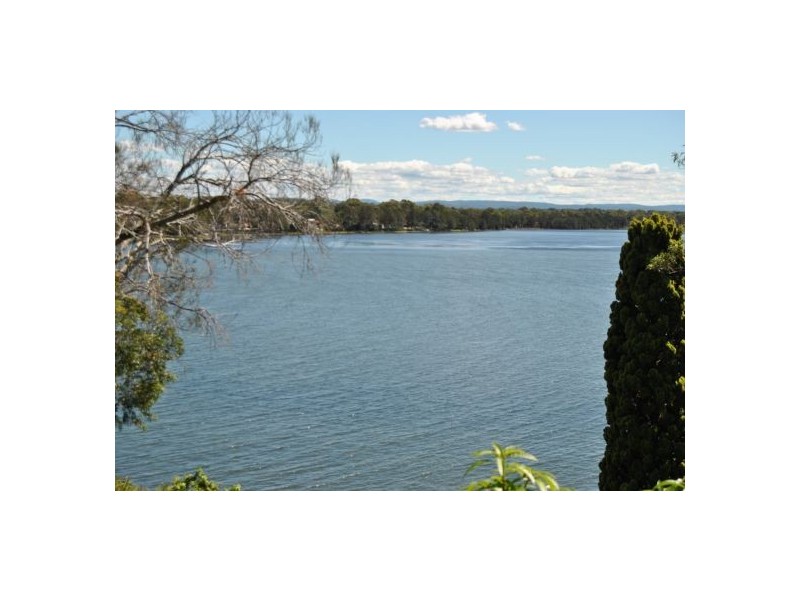14 Main Road, Toukley NSW 2263