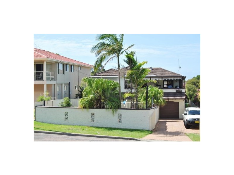 65 Georgina Avenue, Gorokan NSW 2263