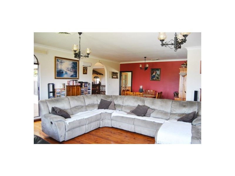 65 Georgina Avenue, Gorokan NSW 2263