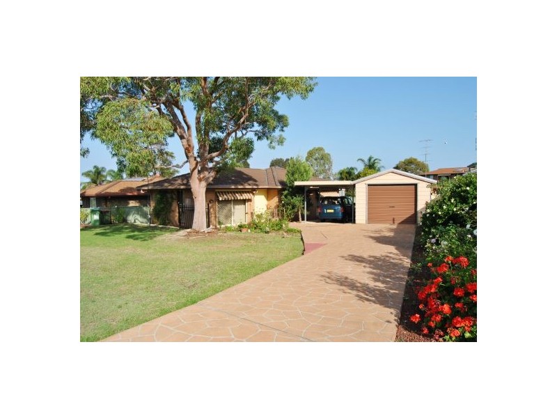 11 Jane Close, Lake Haven NSW 2263