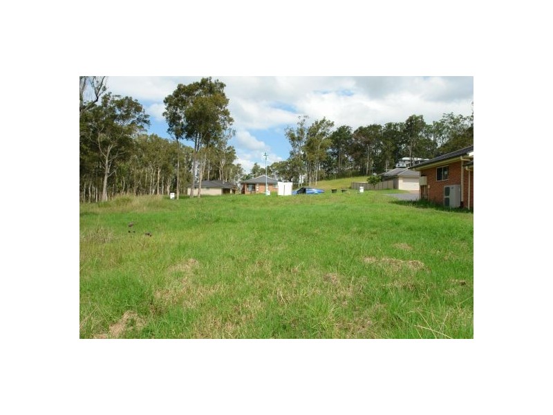 12 Voyager Street, Wadalba NSW 2259