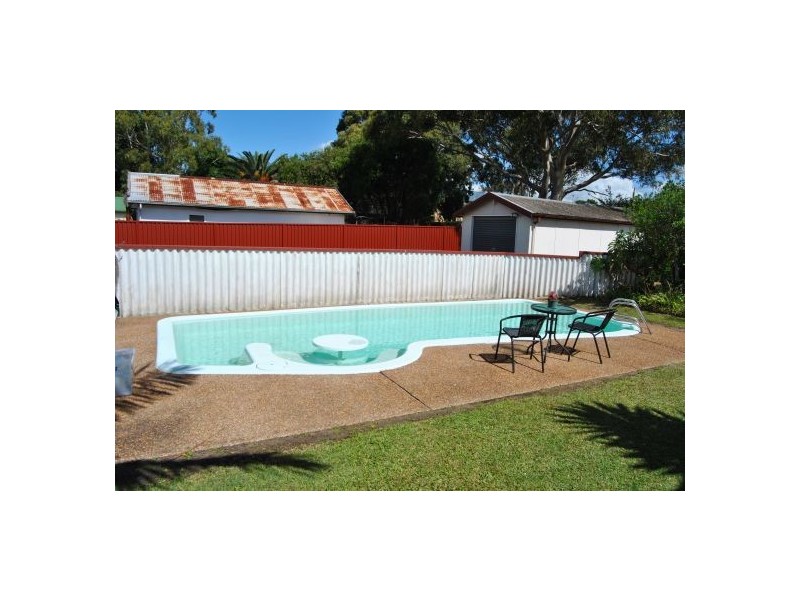 6 Taloma Street, Gorokan NSW 2263