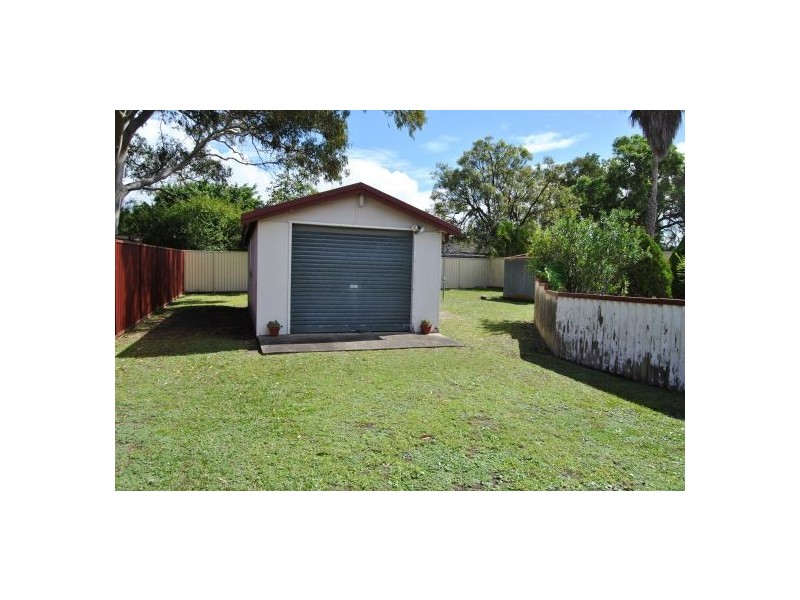 6 Taloma Street, Gorokan NSW 2263