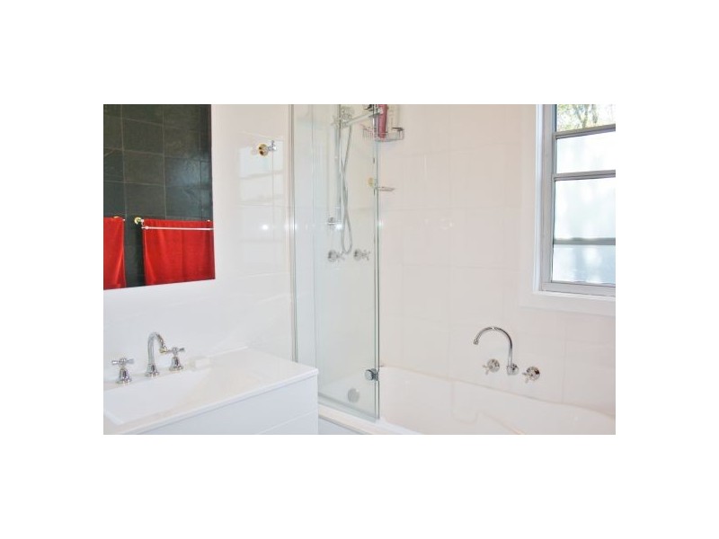 18 Gascoigne Road, Gorokan NSW 2263