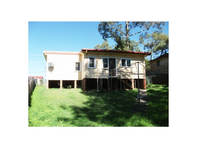 2 Wakehurst Drive, Wyong NSW 2259