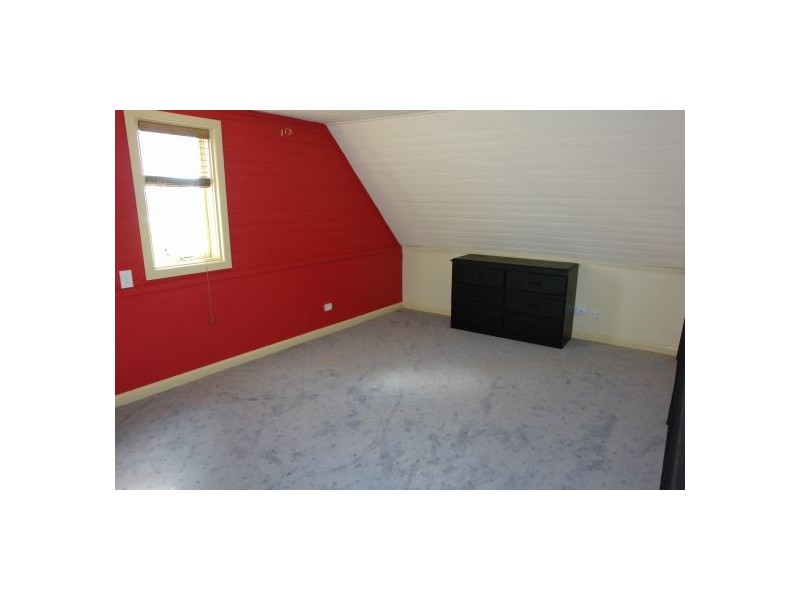 685  Pacific Highway, Kanwal NSW 2259